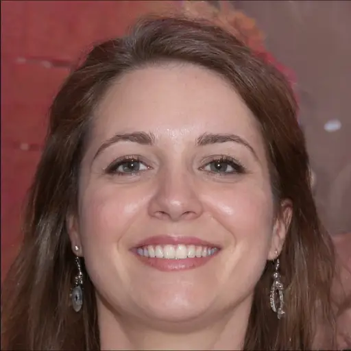 Mindy Ramsay, diabetes-focused nutrition expert and head recipe creator at SugarWiseLife.com